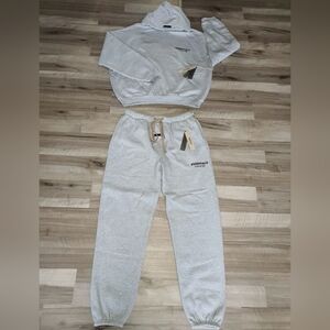 Fear of God Essentials set- Hoddie & Pant Size XL New 100% Authentic